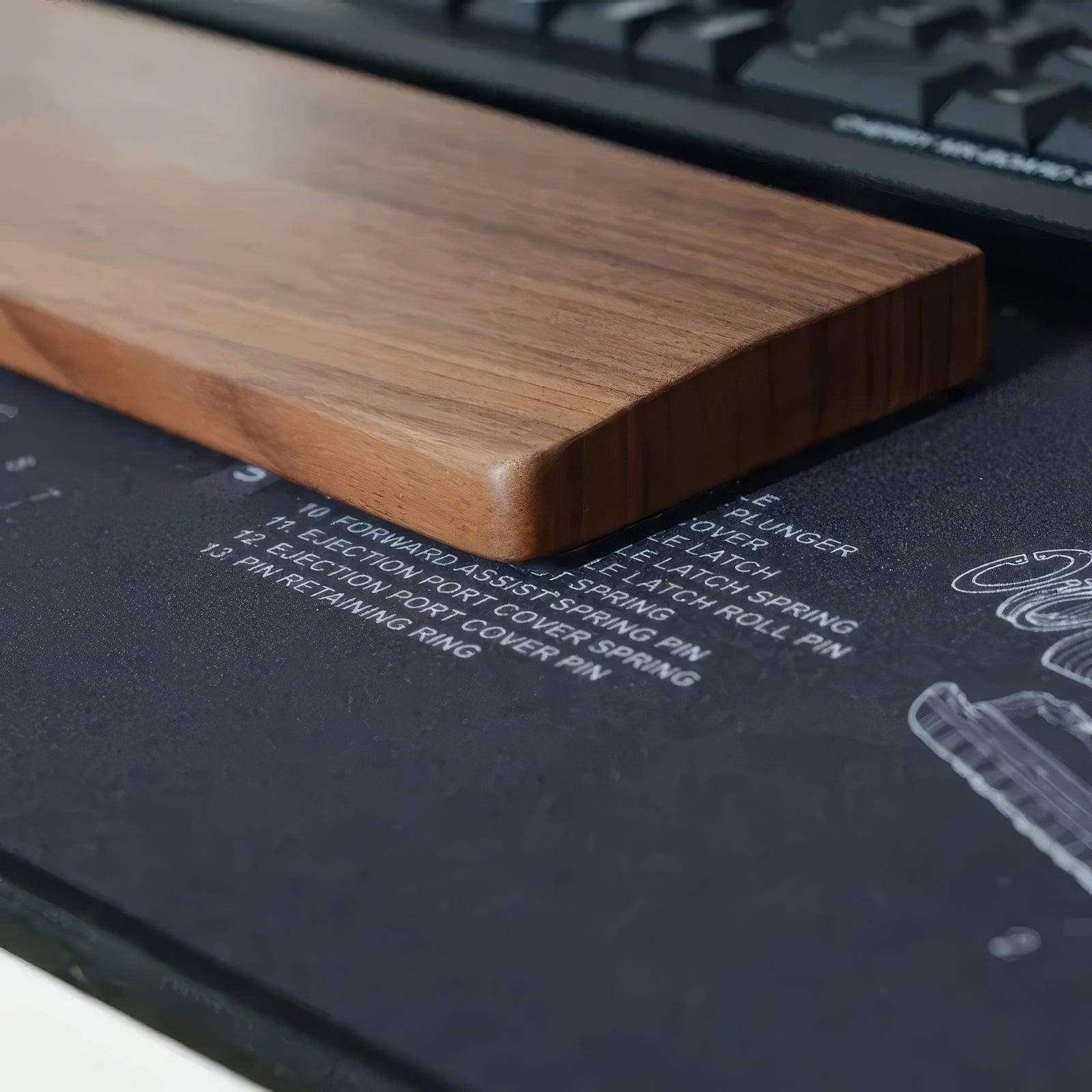 Repose poignet en Noyer - FlatDesk
